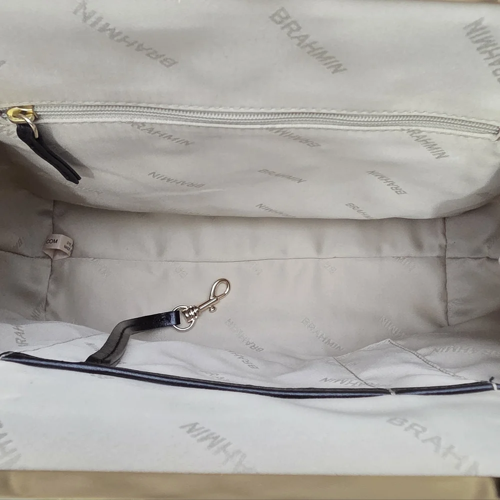 LIKE NEW BRAHMIN EMMY SATCHEL BAG - NATURAL FONTELLA